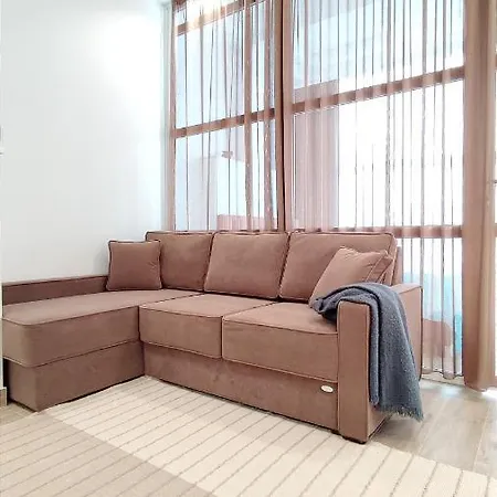 Апартаменты 1,5 Bedroom Downtown *